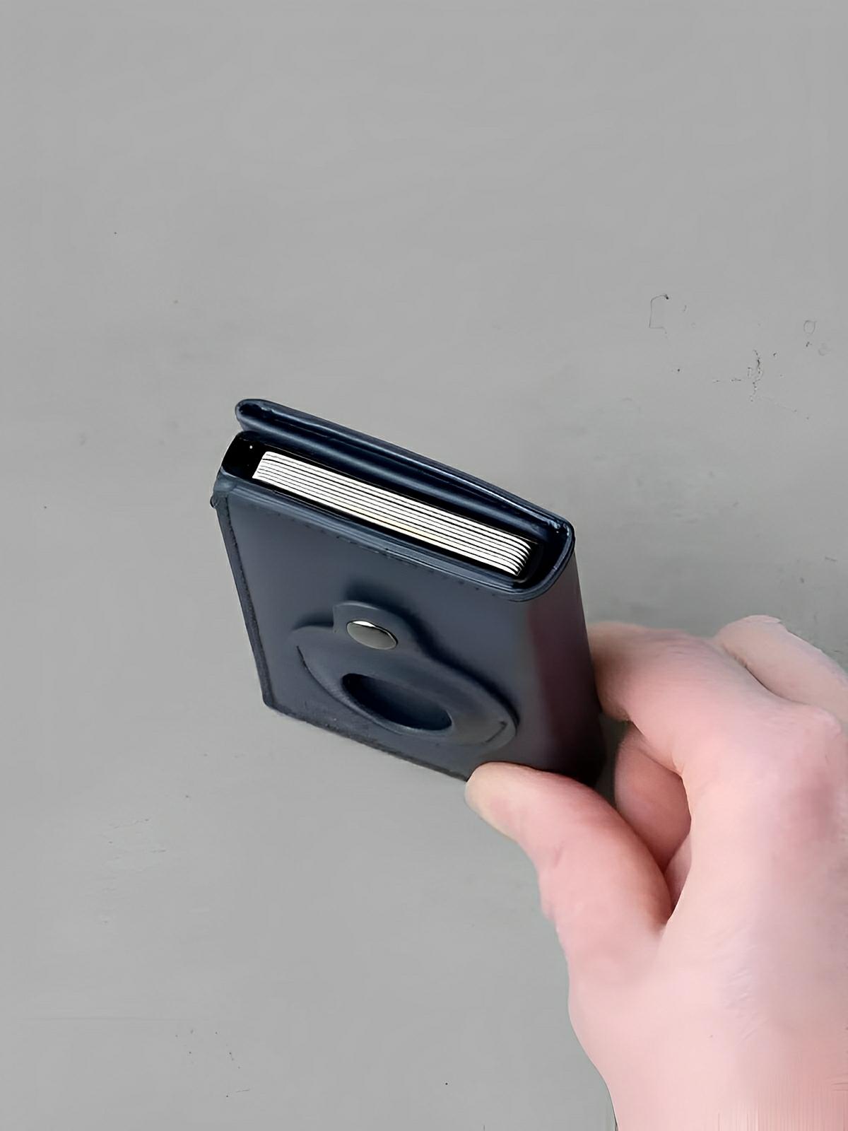 TrackVault™ - Smart Wallet
