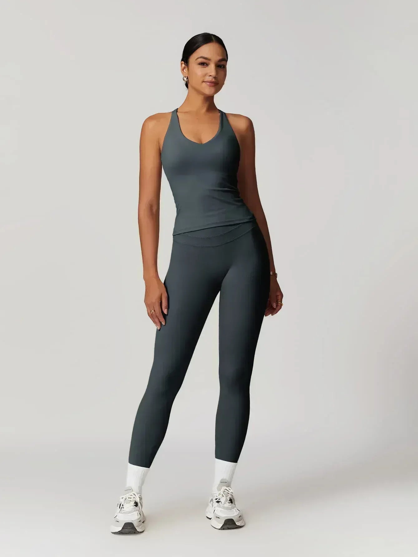 Soft Motion Cross-Back Set